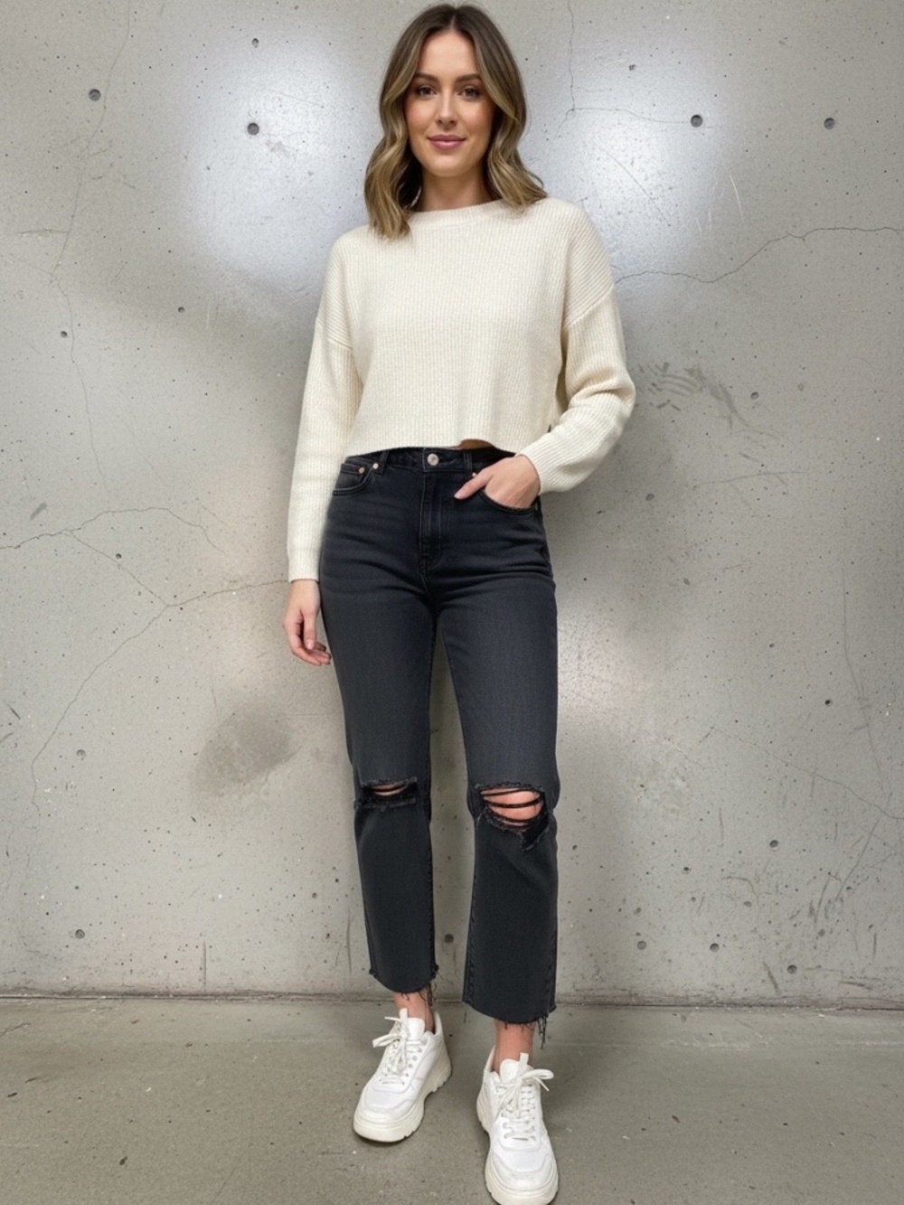 NWOT Avec Les Filles Charcoal Distressed Cropped Jeans Size 28